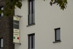 Straatbeeld Italia Hotel